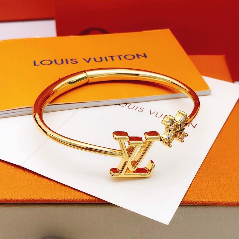 LV Bracelet 04yxh118